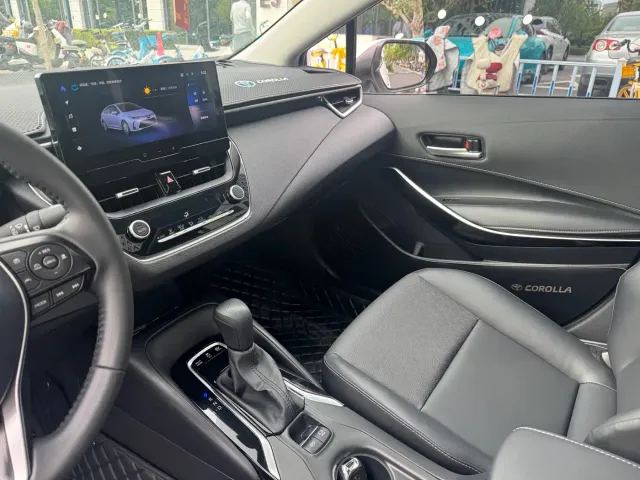 Toyota Corolla — Фото автомобиля 8