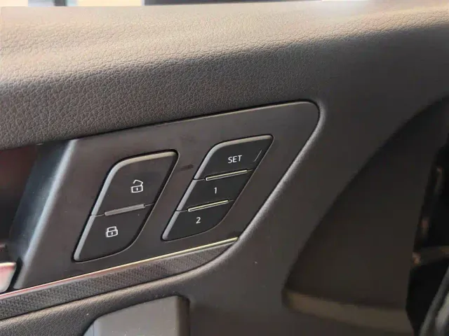 Audi Q5L Sportback — Фото автомобиля 14