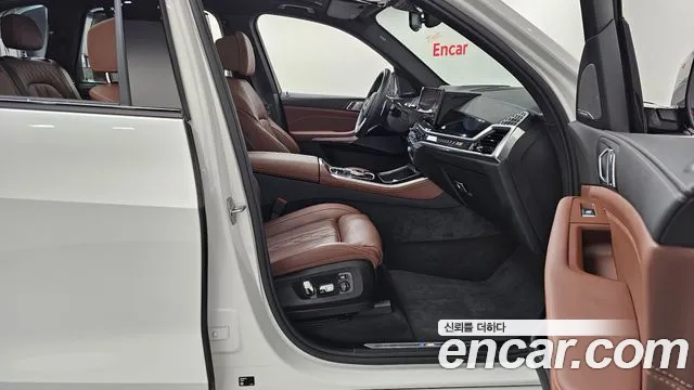 BMW X5 xDrive 40i M Sport — Фото автомобиля 11