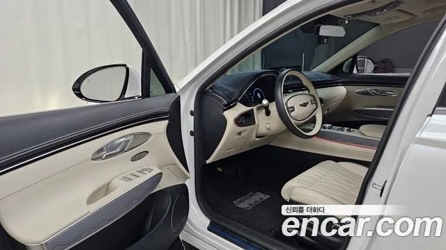 Genesis GV70 2.5T Бензин AWD — Фото автомобиля 10