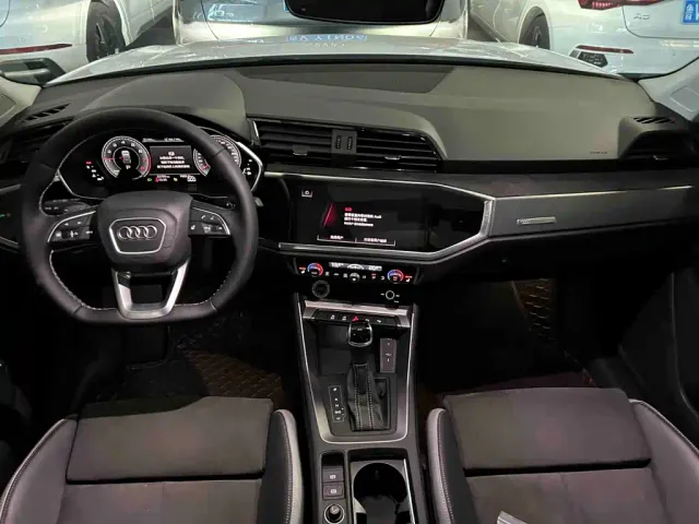 Audi Q3 — Фото автомобиля 7