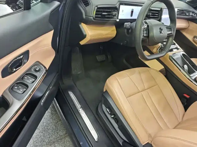 NIO NIO ES8 2020 Model 580KM Signature Edition 6-Seater — Фото автомобиля 15