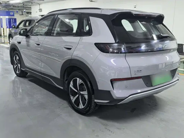 BYD Sealion 05 EV — Фото автомобиля 7