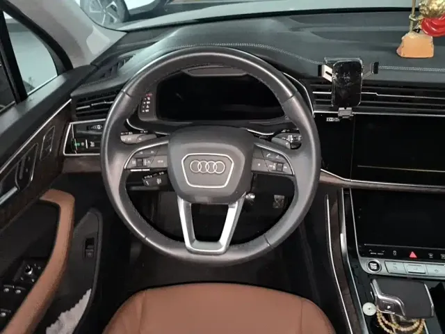 Audi Audi Q7 2023 55 TFSI quattro S line Sport — Фото автомобиля 12