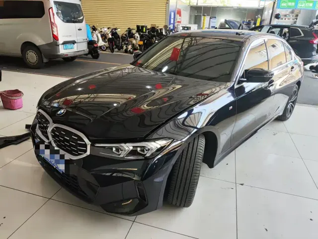 Фотография автомобиля — BMW 3 Series
