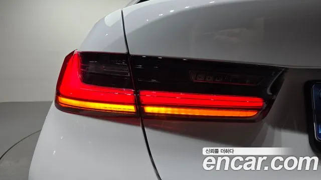 BMW 3-Series 3 серия (G20) 320i M Sport — Фото автомобиля 20