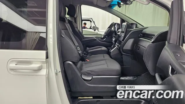 Hyundai Staria — Фото автомобиля 17