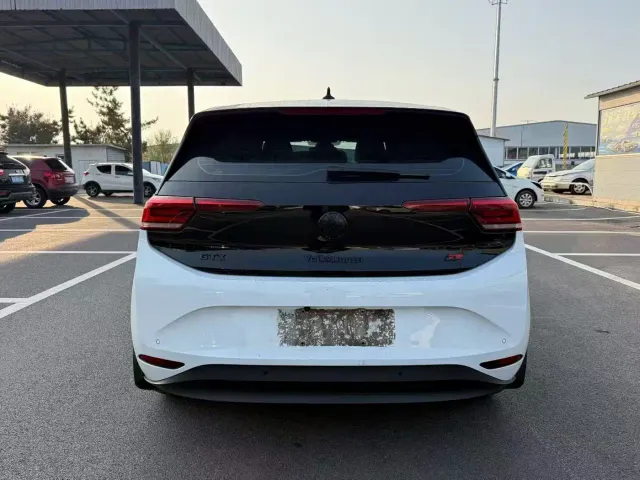 Volkswagen ID.3 — Фото автомобиля 8