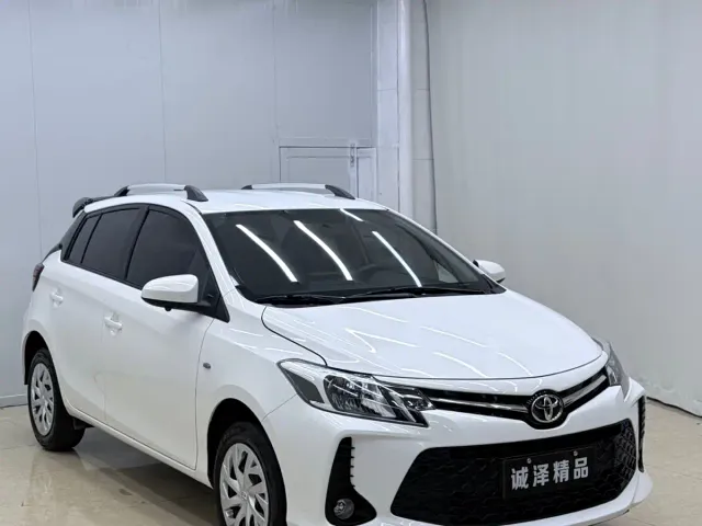 Toyota Vios FS — Фото автомобиля 3