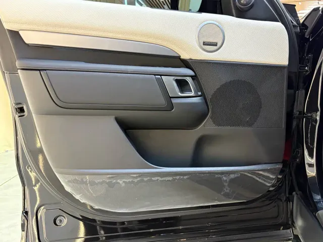 Land Rover Discovery — Фото автомобиля 13