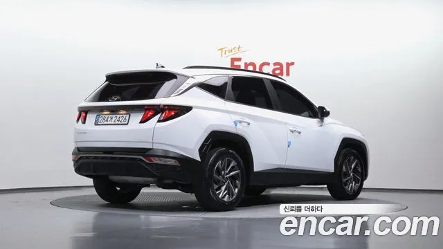 Hyundai Tucson Tucson (NX4) Бензин 1.6 турбо 2WD — Фото автомобиля 2