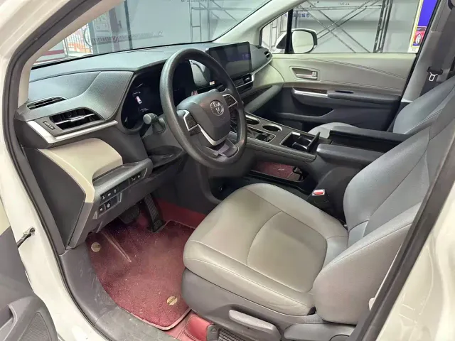 Toyota Granvia — Фото автомобиля 4
