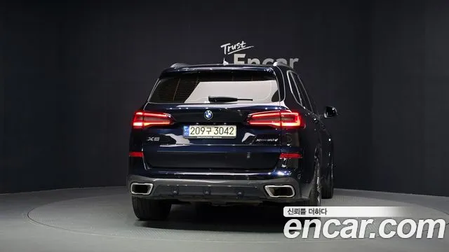 BMW X5 — Фото автомобиля 2
