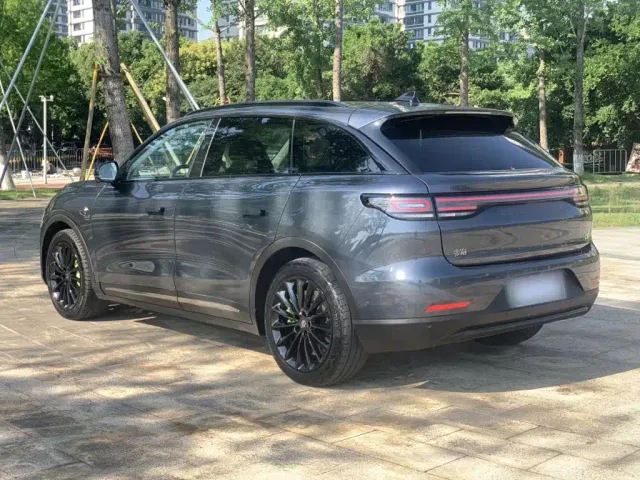 Leapmotor C11 — Фото автомобиля 20