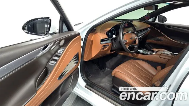 Genesis G80 Бензин 3.5 турбо AWD — Фото автомобиля 9