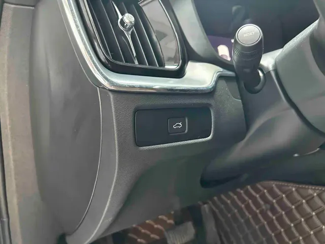 Volvo XC60 — Фото автомобиля 15