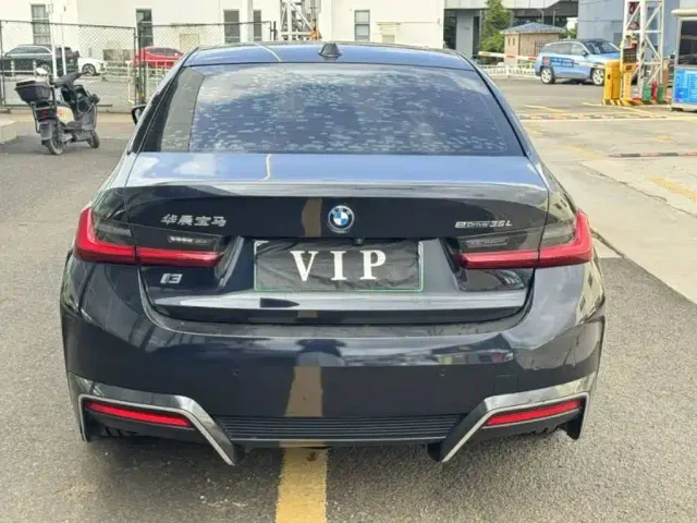 BMW i3 — Фото автомобиля 8