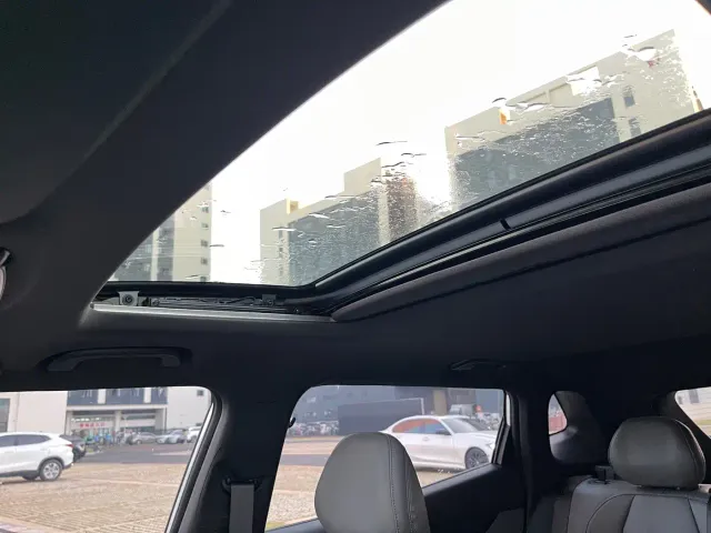 Geely Boyue — Фото автомобиля 25