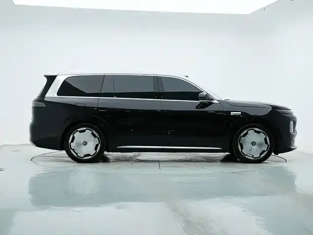 Leapmotor D Series — Фото автомобиля 6