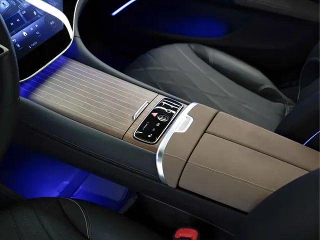 Mercedes-Benz EQS — Фото автомобиля 14