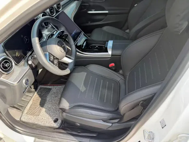 Mercedes-Benz C-Class — Фото автомобиля 6