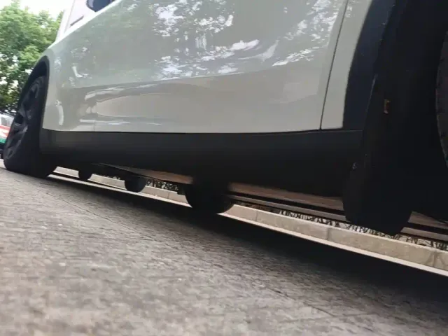 Tesla Model Y — Фото автомобиля 18