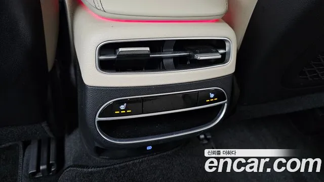 Genesis GV70 2.5T Бензин AWD — Фото автомобиля 16