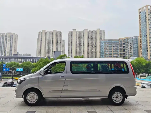 Foton Fengjing Zhilan G5 Hybrid — Фото автомобиля 4