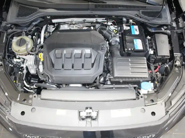 Volkswagen Passat — Фото автомобиля 12
