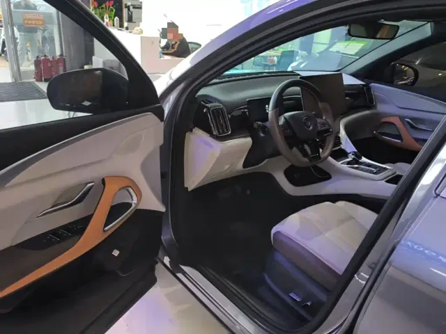 BYD Song Pro — Фото автомобиля 15