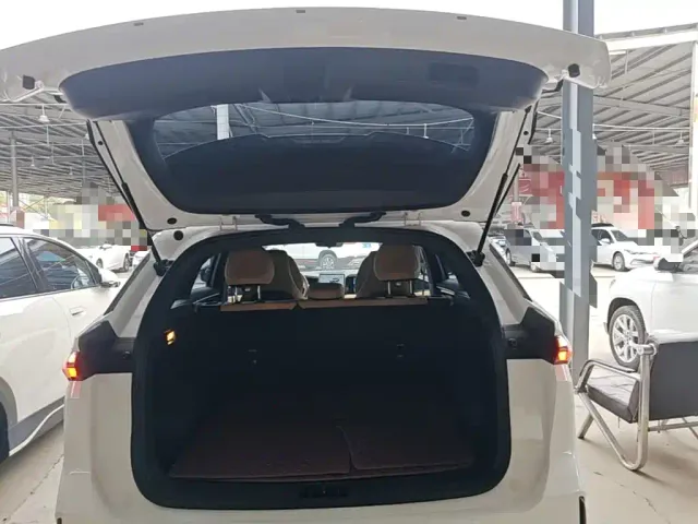 Geely Galaxy L7 — Фото автомобиля 18