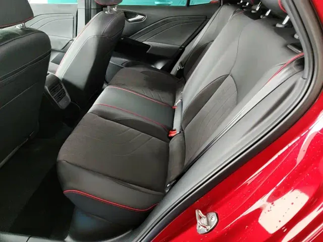 Volkswagen ID.3 — Фото автомобиля 16