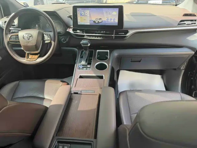 Toyota Granvia — Фото автомобиля 13
