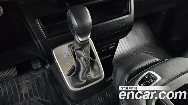 Hyundai Staria — Фото автомобиля 9