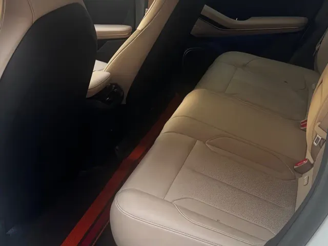 Nio ET5 Touring — Фото автомобиля 5