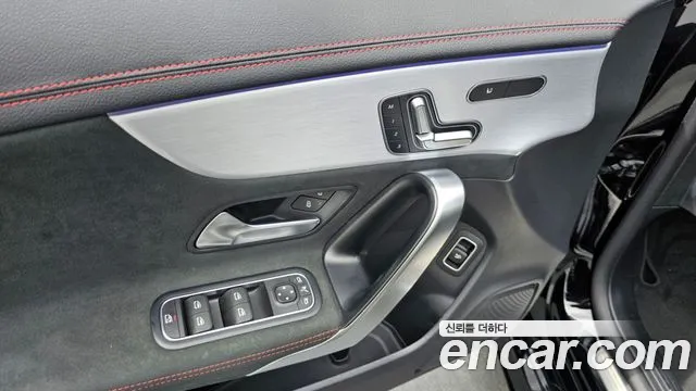 Mercedes-Benz CLA-Class — Фото автомобиля 28
