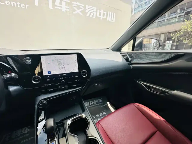 Lexus NX — Фото автомобиля 13