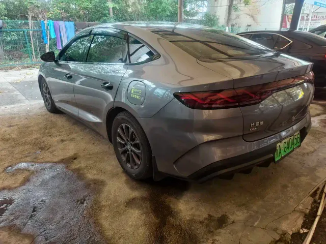 BYD Qin L — Фото автомобиля 8