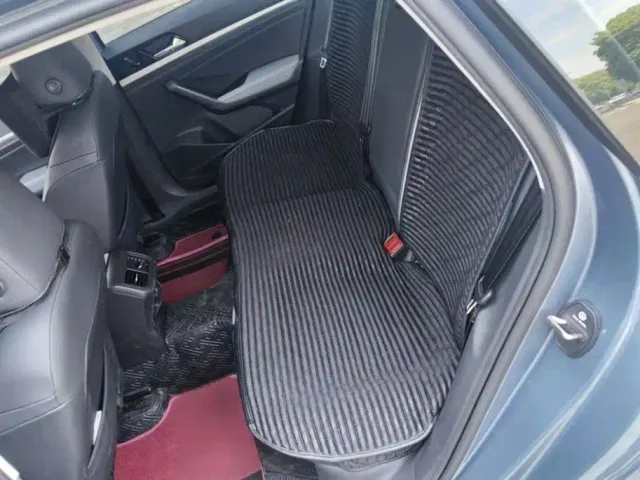 Volkswagen Lavida — Фото автомобиля 13