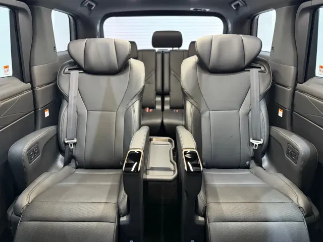 Toyota Alphard — Фото автомобиля 9