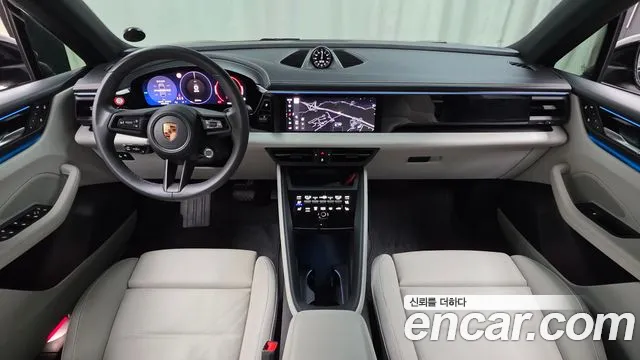 Porsche Macan — Фото автомобиля 10