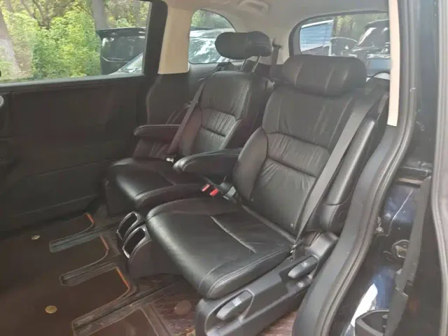 Honda Odyssey — Фото автомобиля 16