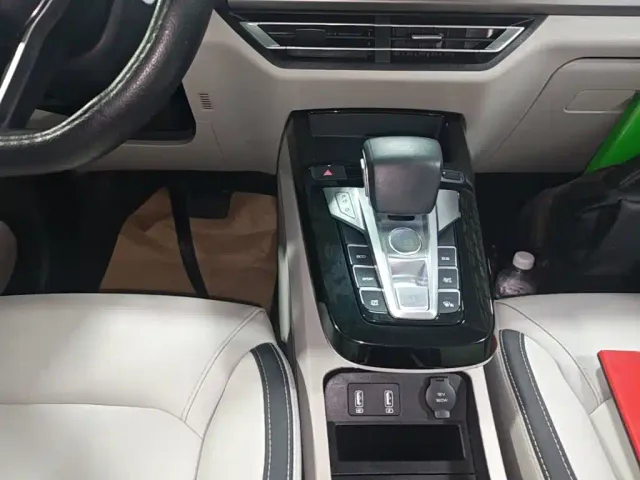 BYD Yuan Pro — Фото автомобиля 13