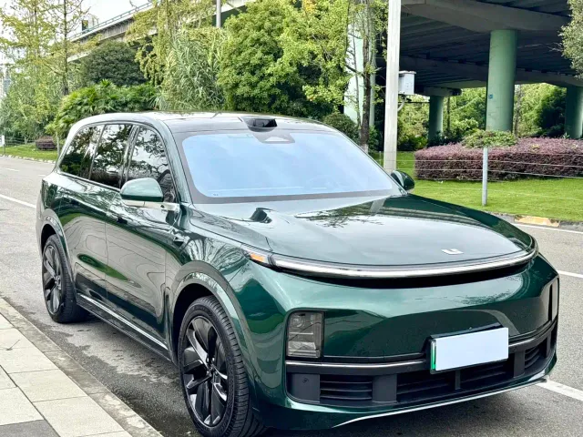 Li Auto Li Xiang L9 2022 Max — Фото автомобиля 3