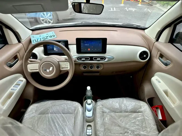 Wuling Hongguang Mini EV — Фото автомобиля 9