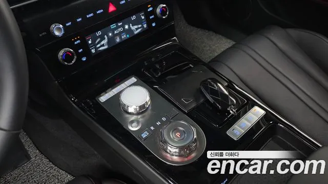 Genesis G80 RG3 — Фото автомобиля 9