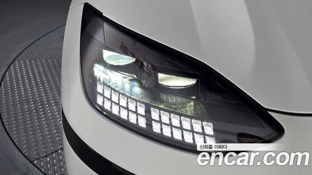 Hyundai Ioniq6 — Фото автомобиля 22