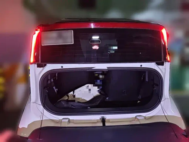 Wuling NanoEV — Фото автомобиля 15