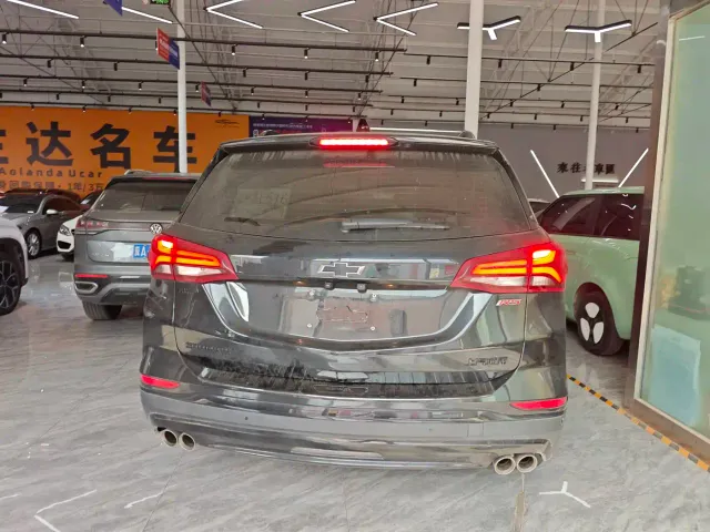 Chevrolet Equinox — Фото автомобиля 6