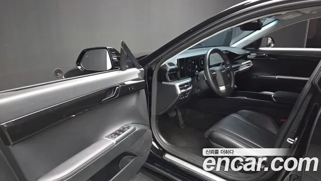 Hyundai Grandeur GN7 — Фото автомобиля 10